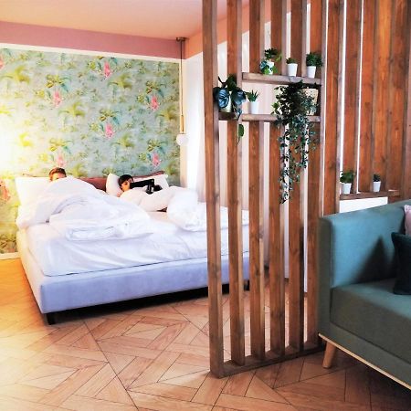 1000Nights Urban Garden Apartment Tel Aviv Ngoại thất bức ảnh